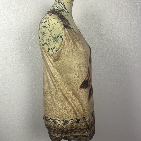 Feather Tank - Picture 3 of 5